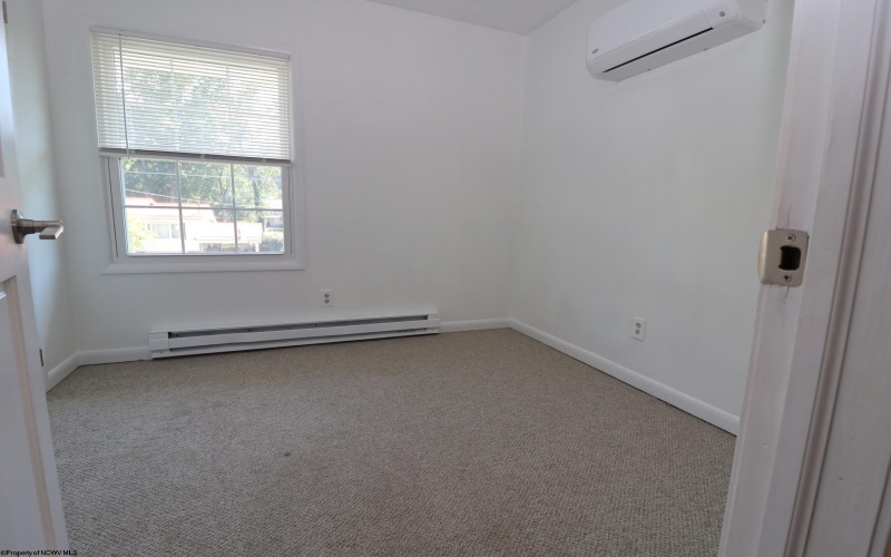 124 Riverview Drive, Elkins, West Virginia 26241, 4 Bedrooms Bedrooms, 7 Rooms Rooms,2 BathroomsBathrooms,Single Family Detached,For Sale,Riverview,10158787