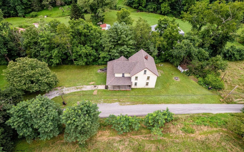 72 Robinson Run, Maidsville, West Virginia 26541, 3 Bedrooms Bedrooms, 8 Rooms Rooms,1 BathroomBathrooms,Single Family Detached,For Sale,Robinson,10160902