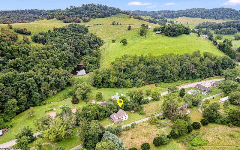 72 Robinson Run, Maidsville, West Virginia 26541, 3 Bedrooms Bedrooms, 8 Rooms Rooms,1 BathroomBathrooms,Single Family Detached,For Sale,Robinson,10160902