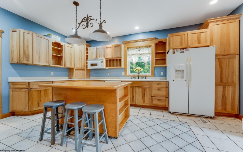 72 Robinson Run, Maidsville, West Virginia 26541, 3 Bedrooms Bedrooms, 8 Rooms Rooms,1 BathroomBathrooms,Single Family Detached,For Sale,Robinson,10160902