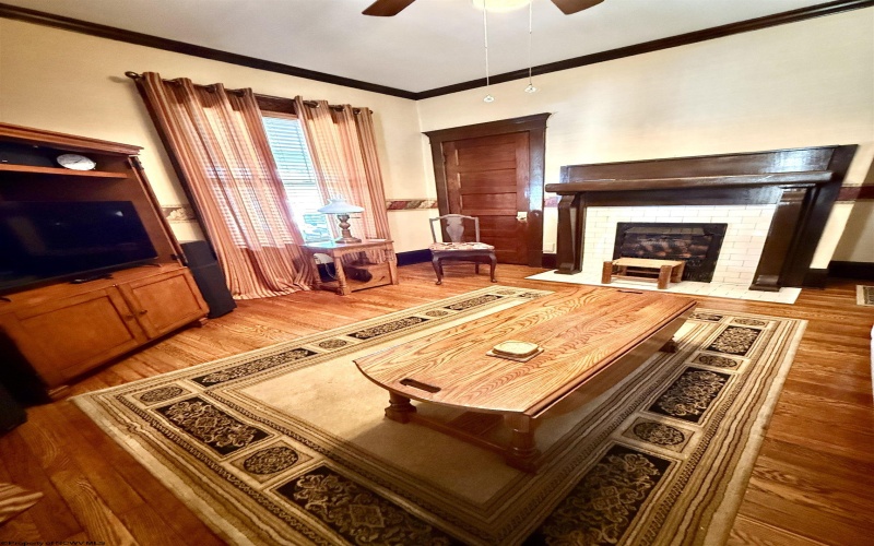 2107 Hamill Avenue, Clarksburg, West Virginia 26301, 4 Bedrooms Bedrooms, 8 Rooms Rooms,2 BathroomsBathrooms,Single Family Detached,For Sale,Hamill,10160913