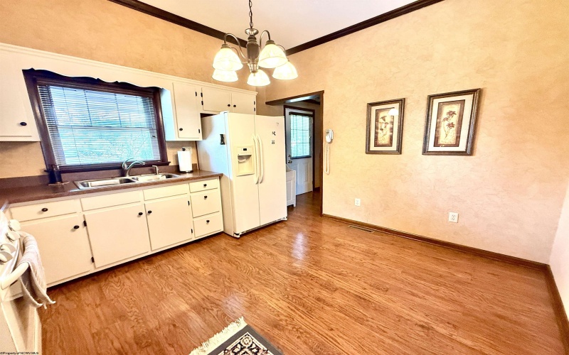 2107 Hamill Avenue, Clarksburg, West Virginia 26301, 4 Bedrooms Bedrooms, 8 Rooms Rooms,2 BathroomsBathrooms,Single Family Detached,For Sale,Hamill,10160913