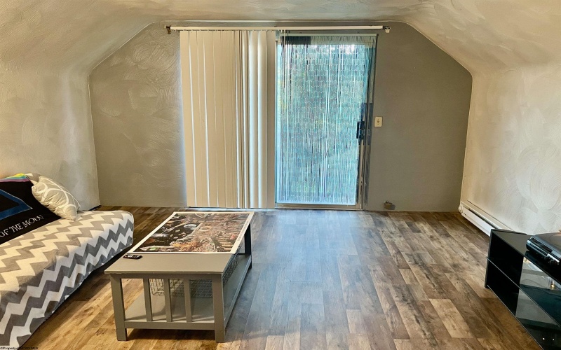 141 Golf Drive, Fairmont, West Virginia 26554, 5 Bedrooms Bedrooms, 8 Rooms Rooms,1 BathroomBathrooms,Single Family Detached,For Sale,Golf,10160909