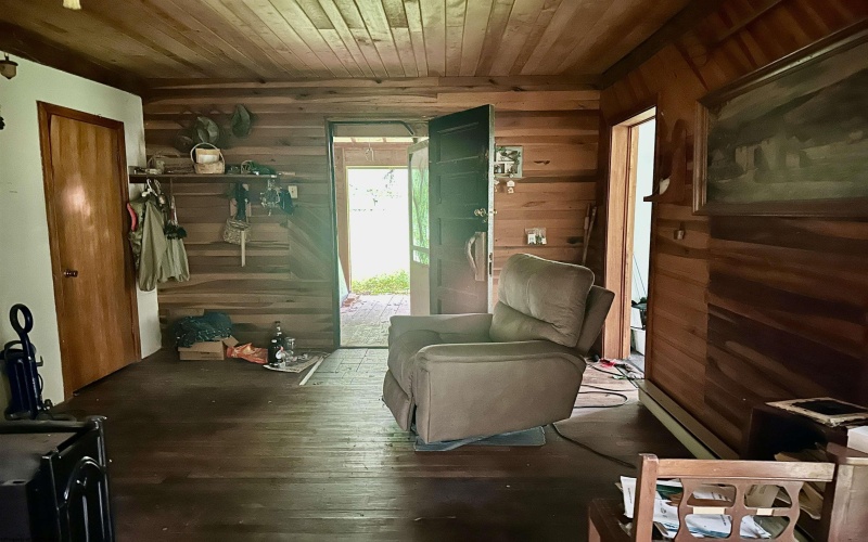 1254 Wolf Run, Philippi, West Virginia 26416, 2 Bedrooms Bedrooms, 5 Rooms Rooms,1 BathroomBathrooms,Single Family Detached,For Sale,Wolf,10160920