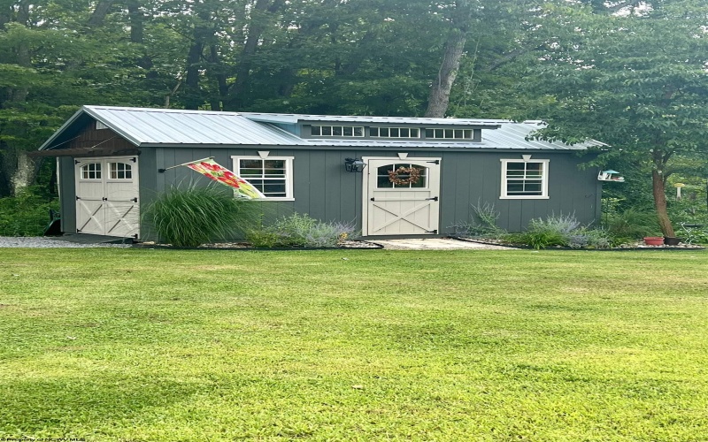 2340 School House Road, Pleasant Valley, West Virginia 26554, 3 Bedrooms Bedrooms, 6 Rooms Rooms,2 BathroomsBathrooms,Single Family Detached,For Sale,School House,10160918