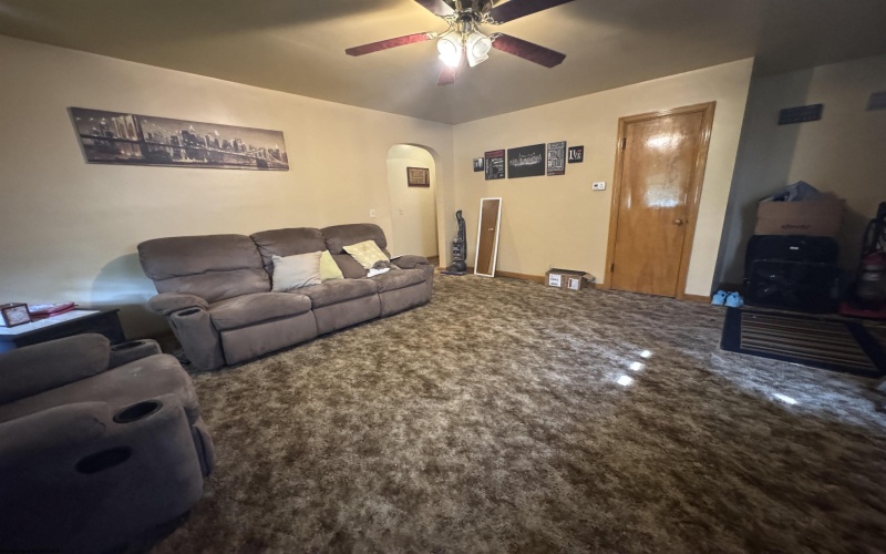 556 Broad Street, Weston, West Virginia 26452, 2 Bedrooms Bedrooms, 5 Rooms Rooms,1 BathroomBathrooms,Single Family Detached,For Sale,Broad,10160919