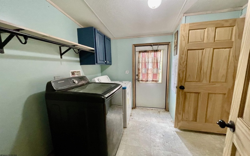 3806 Irish Ridge Road, Tunnelton, West Virginia 26444, 3 Bedrooms Bedrooms, 6 Rooms Rooms,2 BathroomsBathrooms,Single Family Detached,For Sale,Irish Ridge,10160939