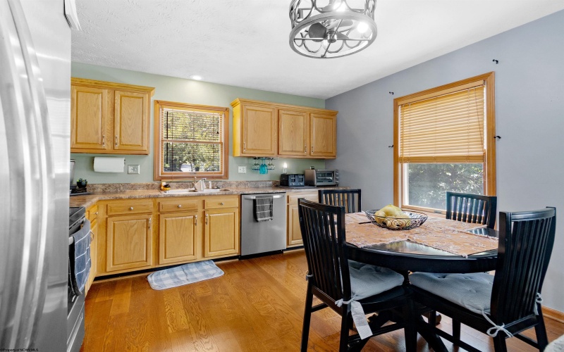 207 Willowdale Road, Morgantown, West Virginia 26505, 3 Bedrooms Bedrooms, 8 Rooms Rooms,2 BathroomsBathrooms,Single Family Detached,For Sale,Willowdale,10160938