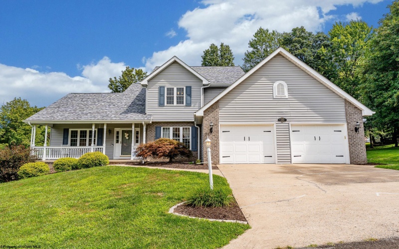 1620 Prince Road, Morgantown, West Virginia 26508-2907, 5 Bedrooms Bedrooms, 12 Rooms Rooms,3 BathroomsBathrooms,Single Family Detached,For Sale,Prince,10160932