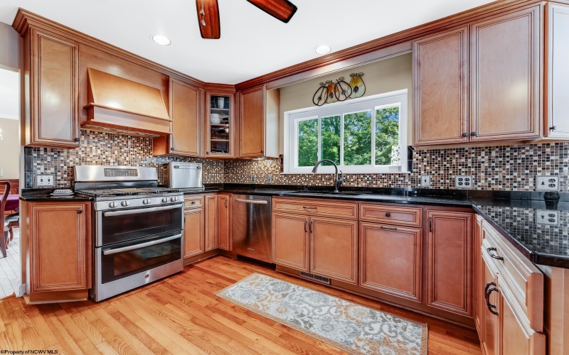 1620 Prince Road, Morgantown, West Virginia 26508-2907, 5 Bedrooms Bedrooms, 12 Rooms Rooms,3 BathroomsBathrooms,Single Family Detached,For Sale,Prince,10160932