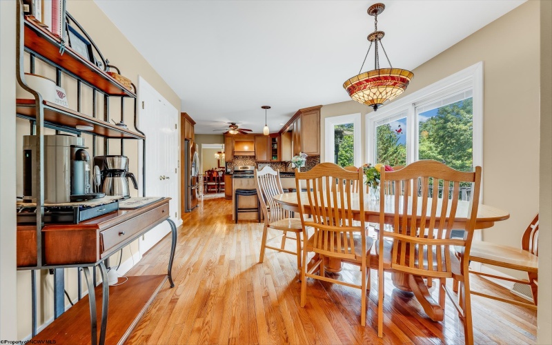 1620 Prince Road, Morgantown, West Virginia 26508-2907, 5 Bedrooms Bedrooms, 12 Rooms Rooms,3 BathroomsBathrooms,Single Family Detached,For Sale,Prince,10160932