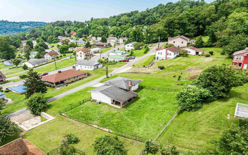 1224 Carlisle Avenue, Morgantown, West Virginia 26505, 3 Bedrooms Bedrooms, 8 Rooms Rooms,2 BathroomsBathrooms,Single Family Detached,For Sale,Carlisle,10160925