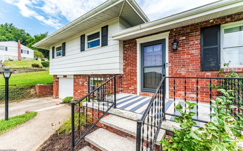 1224 Carlisle Avenue, Morgantown, West Virginia 26505, 3 Bedrooms Bedrooms, 8 Rooms Rooms,2 BathroomsBathrooms,Single Family Detached,For Sale,Carlisle,10160925