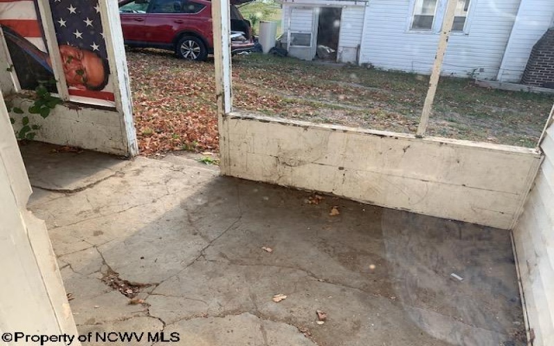 177 Serpell Avenue, Belington, West Virginia 26250, 2 Bedrooms Bedrooms, 7 Rooms Rooms,1 BathroomBathrooms,Single Family Detached,For Sale,Serpell,10160934