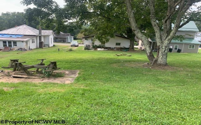 177 Serpell Avenue, Belington, West Virginia 26250, 2 Bedrooms Bedrooms, 7 Rooms Rooms,1 BathroomBathrooms,Single Family Detached,For Sale,Serpell,10160934