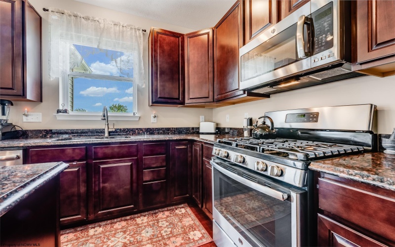 12 Summers Ridge Road, Morgantown, West Virginia 26508, 4 Bedrooms Bedrooms, 10 Rooms Rooms,3 BathroomsBathrooms,Single Family Detached,For Sale,Summers Ridge,10160936