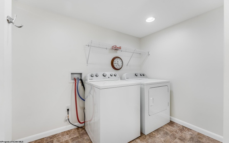 12 Summers Ridge Road, Morgantown, West Virginia 26508, 4 Bedrooms Bedrooms, 10 Rooms Rooms,3 BathroomsBathrooms,Single Family Detached,For Sale,Summers Ridge,10160936