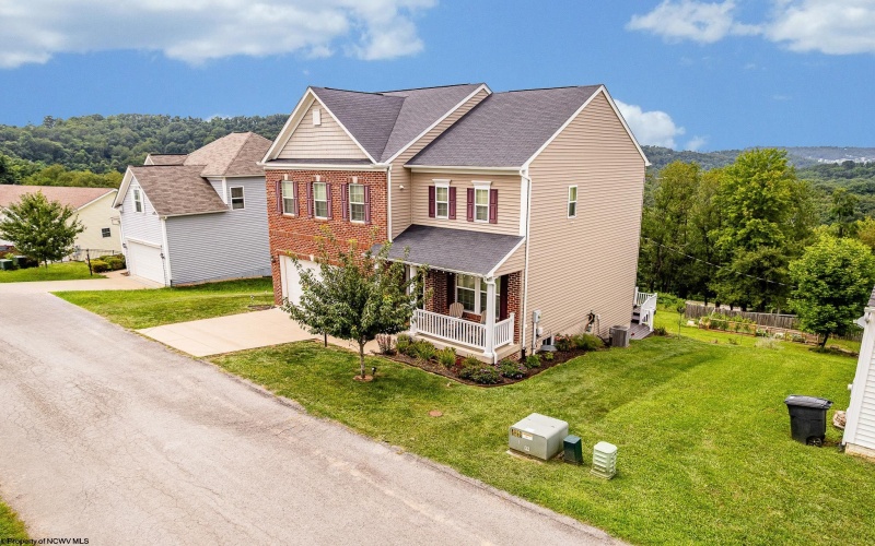 12 Summers Ridge Road, Morgantown, West Virginia 26508, 4 Bedrooms Bedrooms, 10 Rooms Rooms,3 BathroomsBathrooms,Single Family Detached,For Sale,Summers Ridge,10160936
