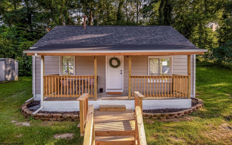461 Ohio Avenue, Westover, West Virginia 26501, 2 Bedrooms Bedrooms, 4 Rooms Rooms,1 BathroomBathrooms,Single Family Detached,For Sale,Ohio,10160944