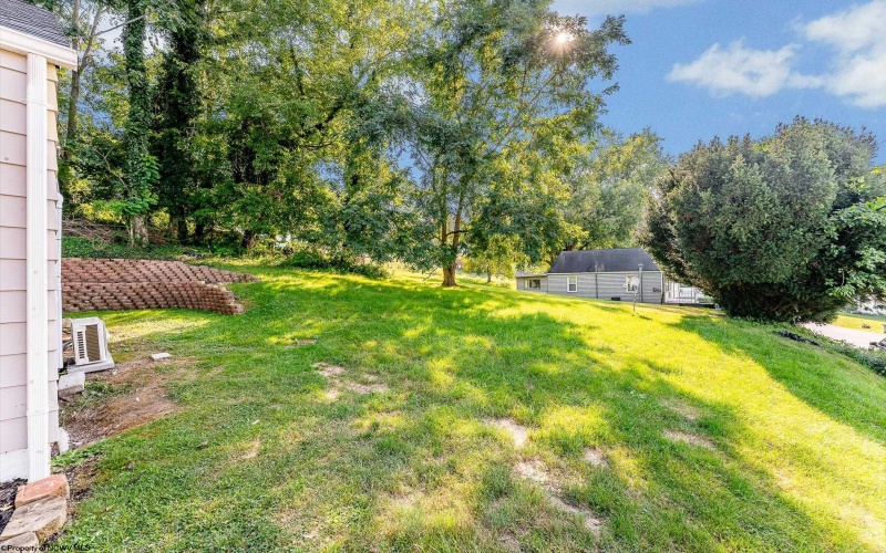 461 Ohio Avenue, Westover, West Virginia 26501, 2 Bedrooms Bedrooms, 4 Rooms Rooms,1 BathroomBathrooms,Single Family Detached,For Sale,Ohio,10160944