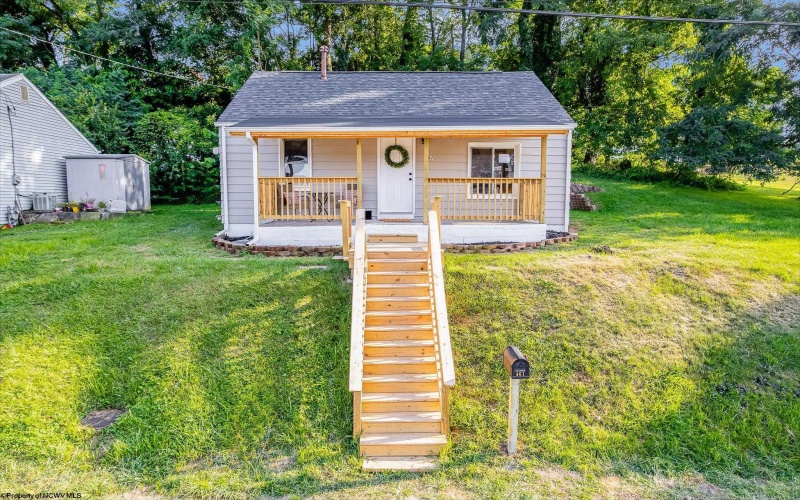 461 Ohio Avenue, Westover, West Virginia 26501, 2 Bedrooms Bedrooms, 4 Rooms Rooms,1 BathroomBathrooms,Single Family Detached,For Sale,Ohio,10160944