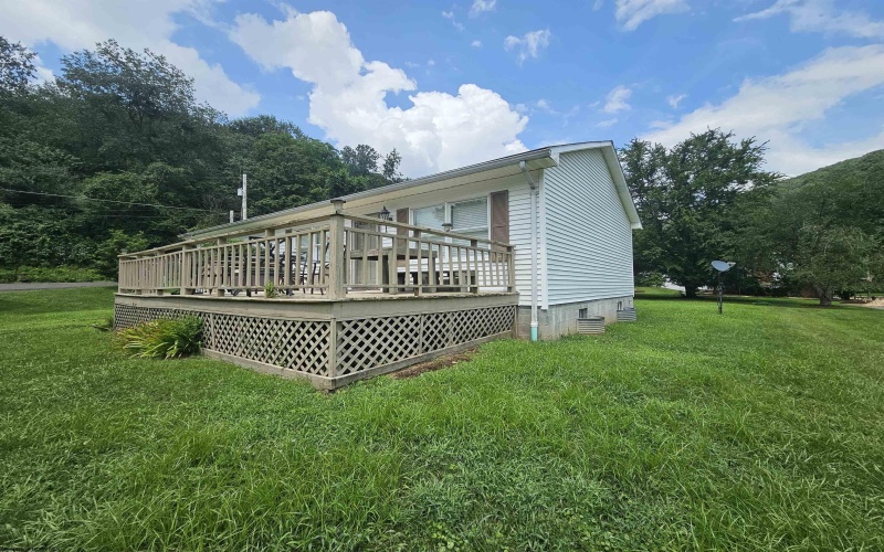 13 Church Fork Road, Hundred, West Virginia 26575, 4 Bedrooms Bedrooms, 8 Rooms Rooms,2 BathroomsBathrooms,Single Family Detached,For Sale,Church Fork,10160943