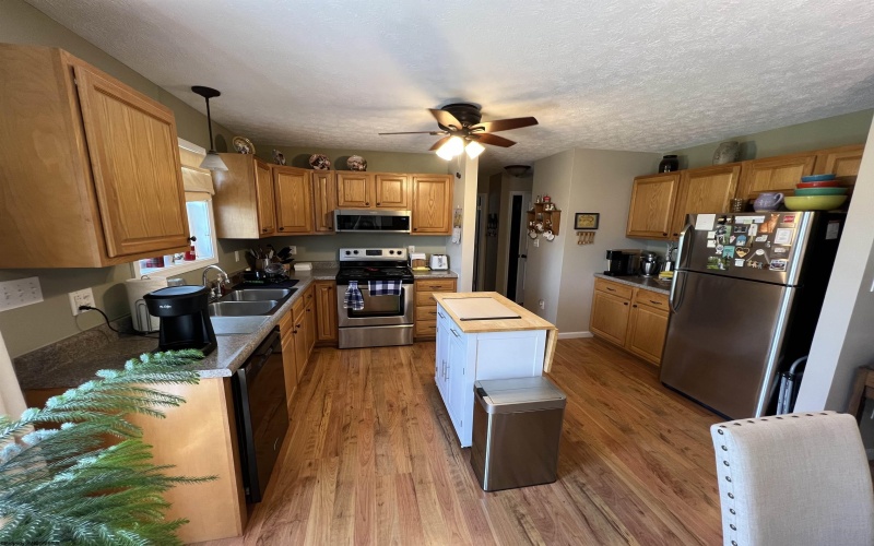 18 Northview Drive, Elkins, West Virginia 26241, 3 Bedrooms Bedrooms, 8 Rooms Rooms,2 BathroomsBathrooms,Single Family Detached,For Sale,Northview,10160963