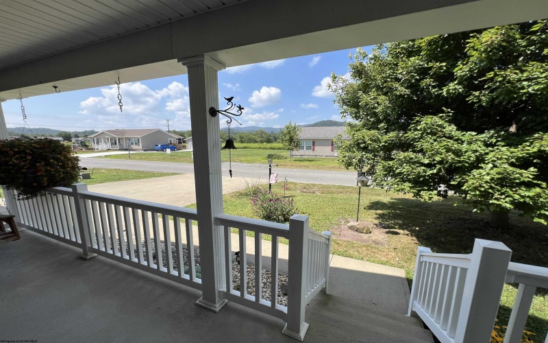 18 Northview Drive, Elkins, West Virginia 26241, 3 Bedrooms Bedrooms, 8 Rooms Rooms,2 BathroomsBathrooms,Single Family Detached,For Sale,Northview,10160963