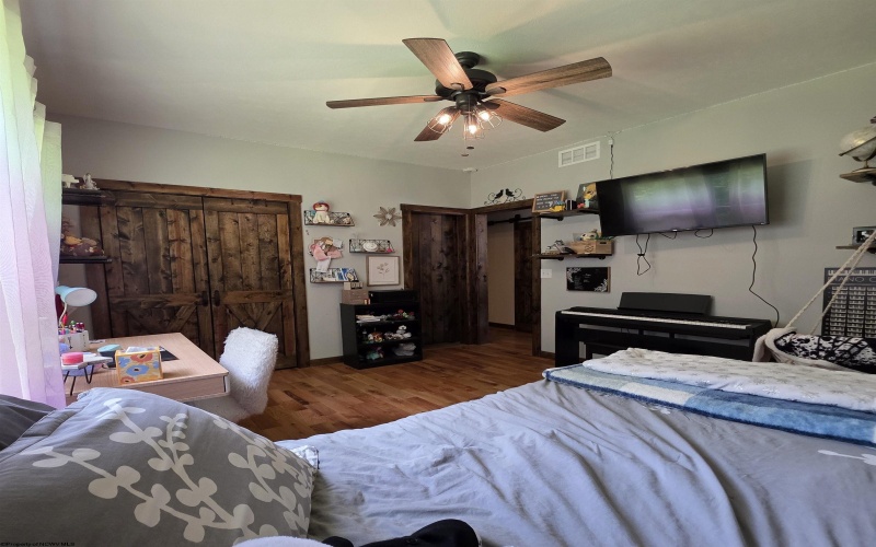 441 Aspin Road, Weston, West Virginia 26452, 4 Bedrooms Bedrooms, 6 Rooms Rooms,2 BathroomsBathrooms,Single Family Detached,For Sale,Aspin,10160952