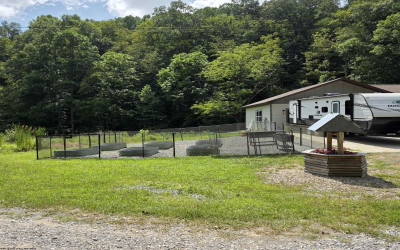 441 Aspin Road, Weston, West Virginia 26452, 4 Bedrooms Bedrooms, 6 Rooms Rooms,2 BathroomsBathrooms,Single Family Detached,For Sale,Aspin,10160952