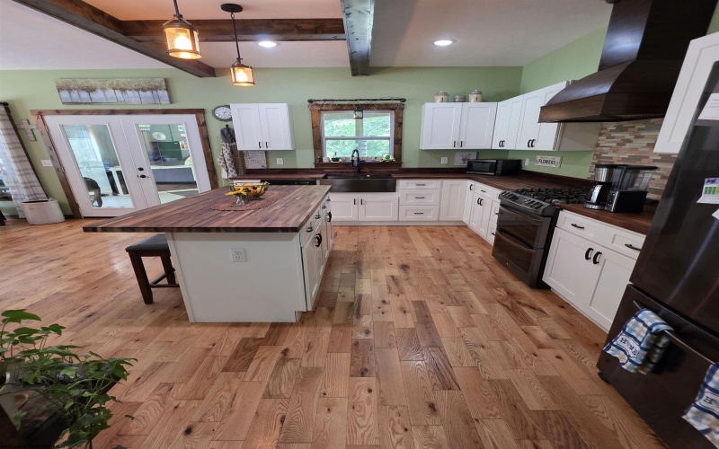 441 Aspin Road, Weston, West Virginia 26452, 4 Bedrooms Bedrooms, 6 Rooms Rooms,2 BathroomsBathrooms,Single Family Detached,For Sale,Aspin,10160952