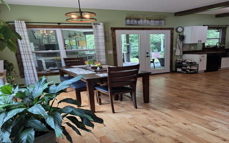 441 Aspin Road, Weston, West Virginia 26452, 4 Bedrooms Bedrooms, 6 Rooms Rooms,2 BathroomsBathrooms,Single Family Detached,For Sale,Aspin,10160952