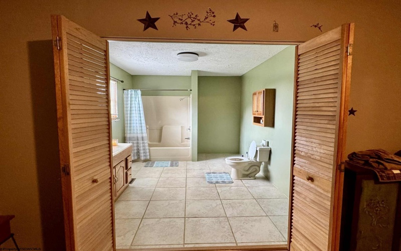 91 Imperial Woods Drive, Kingwood, West Virginia 26537, 4 Bedrooms Bedrooms, 7 Rooms Rooms,3 BathroomsBathrooms,Single Family Detached,For Sale,Imperial Woods,10160955