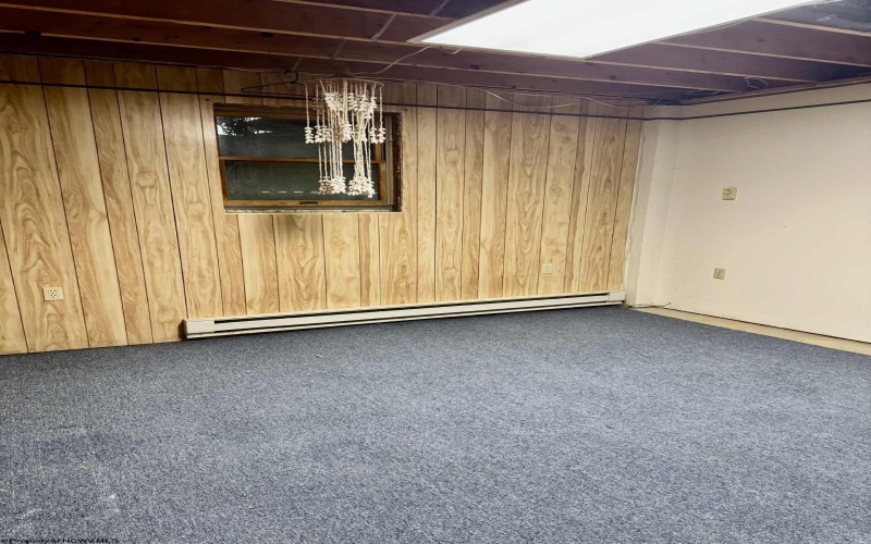 91 Imperial Woods Drive, Kingwood, West Virginia 26537, 4 Bedrooms Bedrooms, 7 Rooms Rooms,3 BathroomsBathrooms,Single Family Detached,For Sale,Imperial Woods,10160955