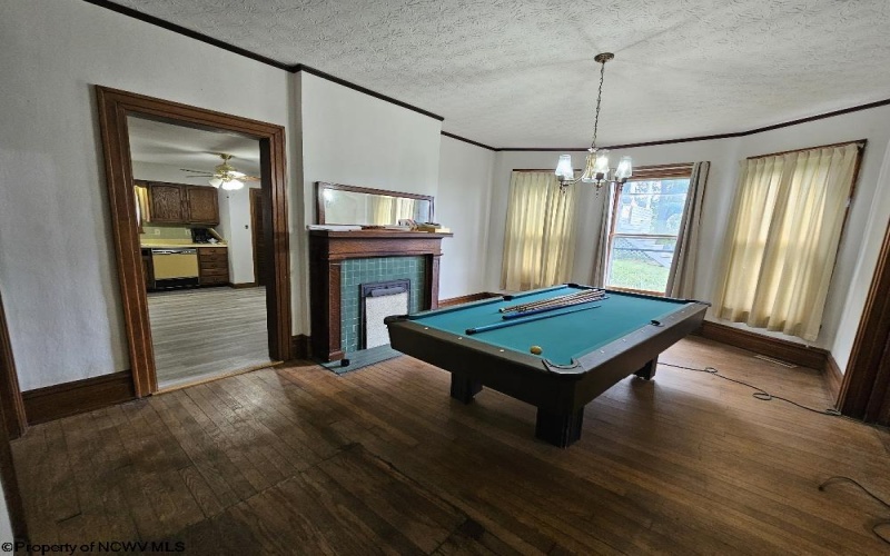 439 Chestnut Street, Clarksburg, West Virginia 26301, 5 Bedrooms Bedrooms, 11 Rooms Rooms,2 BathroomsBathrooms,Single Family Detached,For Sale,Chestnut,10160954
