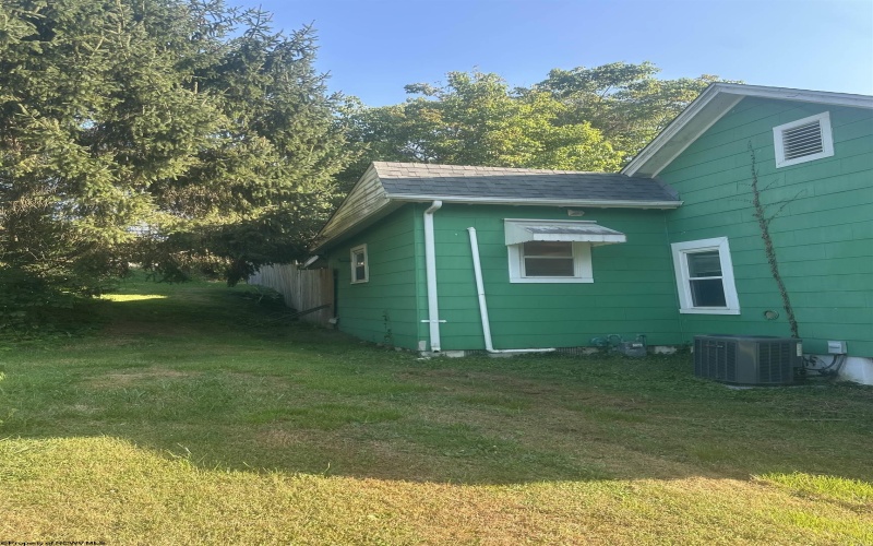 1134 Pellegrin Street, Fairmont, West Virginia 26554, 2 Bedrooms Bedrooms, 7 Rooms Rooms,1 BathroomBathrooms,Single Family Detached,For Sale,Pellegrin,10160965