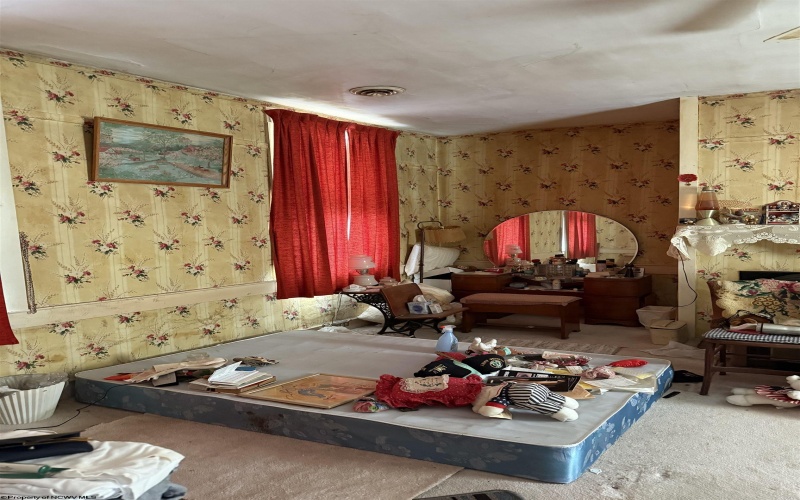 676 Main Street, Beverly, West Virginia 26253, 4 Bedrooms Bedrooms, 11 Rooms Rooms,1 BathroomBathrooms,Single Family Detached,For Sale,Main,10160964