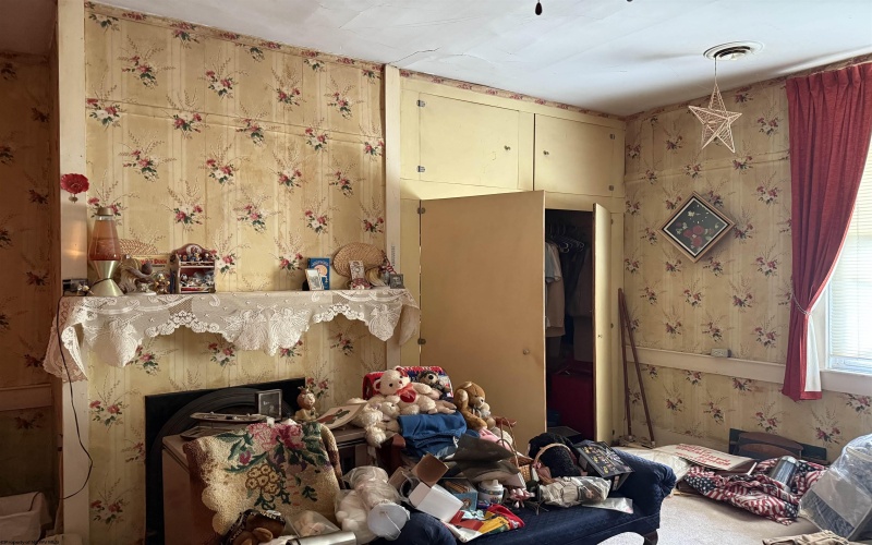 676 Main Street, Beverly, West Virginia 26253, 4 Bedrooms Bedrooms, 11 Rooms Rooms,1 BathroomBathrooms,Single Family Detached,For Sale,Main,10160964