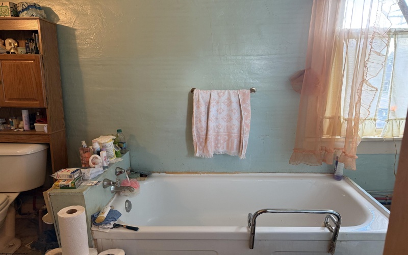 676 Main Street, Beverly, West Virginia 26253, 4 Bedrooms Bedrooms, 11 Rooms Rooms,1 BathroomBathrooms,Single Family Detached,For Sale,Main,10160964