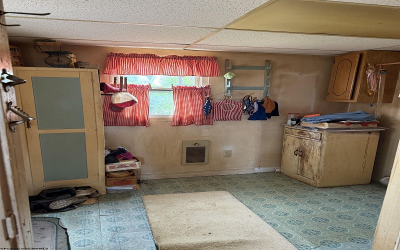 676 Main Street, Beverly, West Virginia 26253, 4 Bedrooms Bedrooms, 11 Rooms Rooms,1 BathroomBathrooms,Single Family Detached,For Sale,Main,10160964