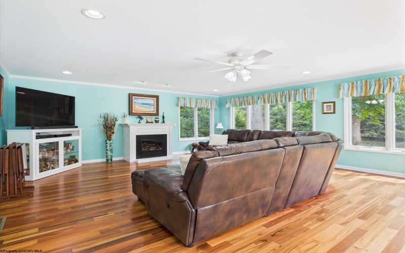 225 Sylvester Drive, Elkins, West Virginia 26241, 3 Bedrooms Bedrooms, 8 Rooms Rooms,2 BathroomsBathrooms,Single Family Detached,For Sale,Sylvester,10160981