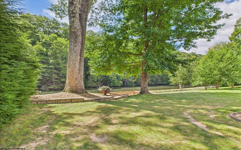 225 Sylvester Drive, Elkins, West Virginia 26241, 3 Bedrooms Bedrooms, 8 Rooms Rooms,2 BathroomsBathrooms,Single Family Detached,For Sale,Sylvester,10160981
