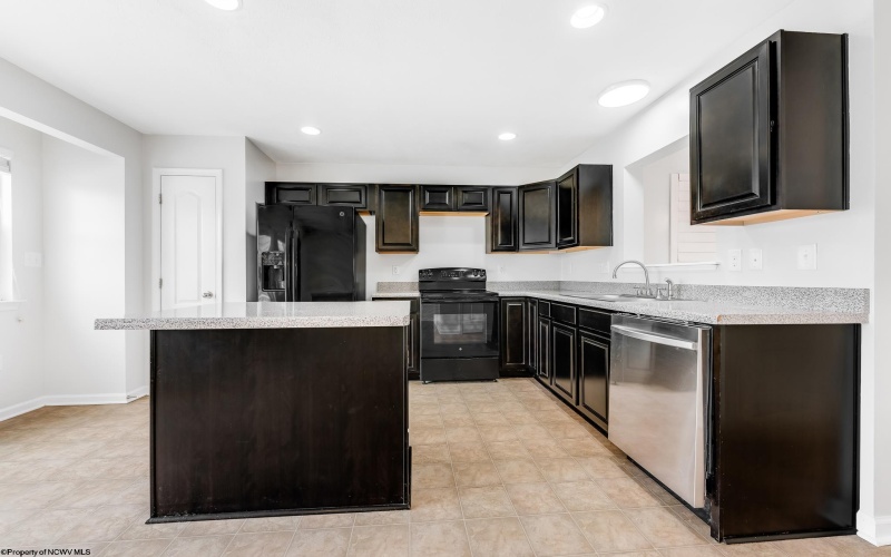 204 TREELINE Lane, Morgantown, West Virginia 26508, 4 Bedrooms Bedrooms, 8 Rooms Rooms,2 BathroomsBathrooms,Single Family Attached,For Sale,TREELINE,10160975