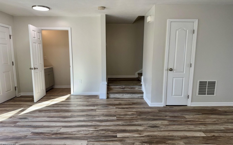 204 TREELINE Lane, Morgantown, West Virginia 26508, 4 Bedrooms Bedrooms, 8 Rooms Rooms,2 BathroomsBathrooms,Single Family Attached,For Sale,TREELINE,10160975