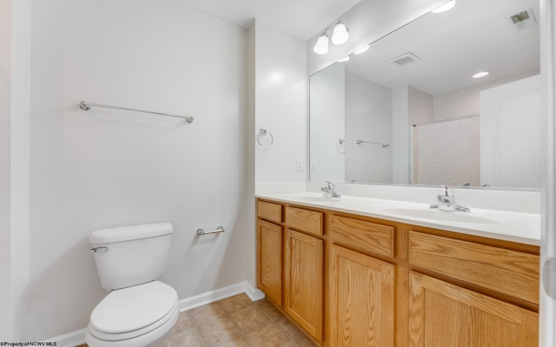 204 TREELINE Lane, Morgantown, West Virginia 26508, 4 Bedrooms Bedrooms, 8 Rooms Rooms,2 BathroomsBathrooms,Single Family Attached,For Sale,TREELINE,10160975