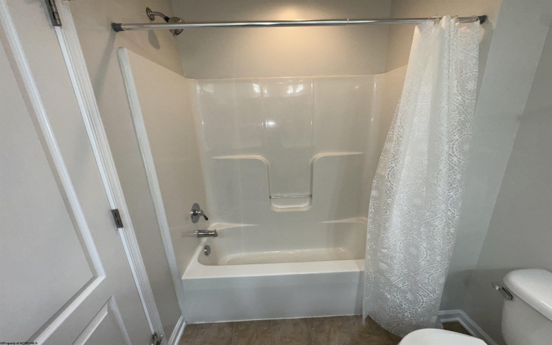 204 TREELINE Lane, Morgantown, West Virginia 26508, 4 Bedrooms Bedrooms, 8 Rooms Rooms,2 BathroomsBathrooms,Single Family Attached,For Sale,TREELINE,10160975