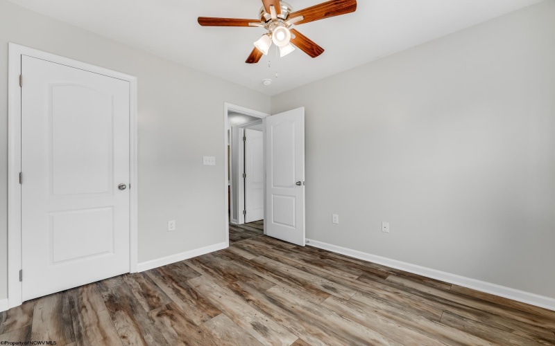 204 TREELINE Lane, Morgantown, West Virginia 26508, 4 Bedrooms Bedrooms, 8 Rooms Rooms,2 BathroomsBathrooms,Single Family Attached,For Sale,TREELINE,10160975