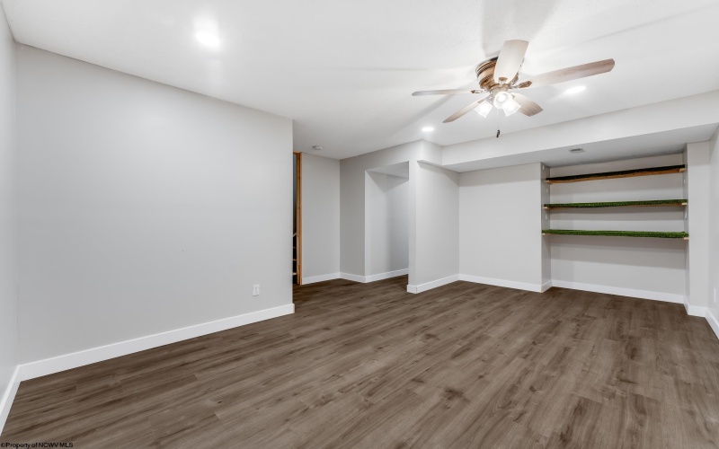 204 TREELINE Lane, Morgantown, West Virginia 26508, 4 Bedrooms Bedrooms, 8 Rooms Rooms,2 BathroomsBathrooms,Single Family Attached,For Sale,TREELINE,10160975