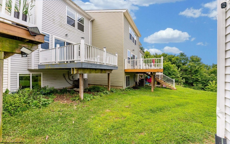 204 TREELINE Lane, Morgantown, West Virginia 26508, 4 Bedrooms Bedrooms, 8 Rooms Rooms,2 BathroomsBathrooms,Single Family Attached,For Sale,TREELINE,10160975