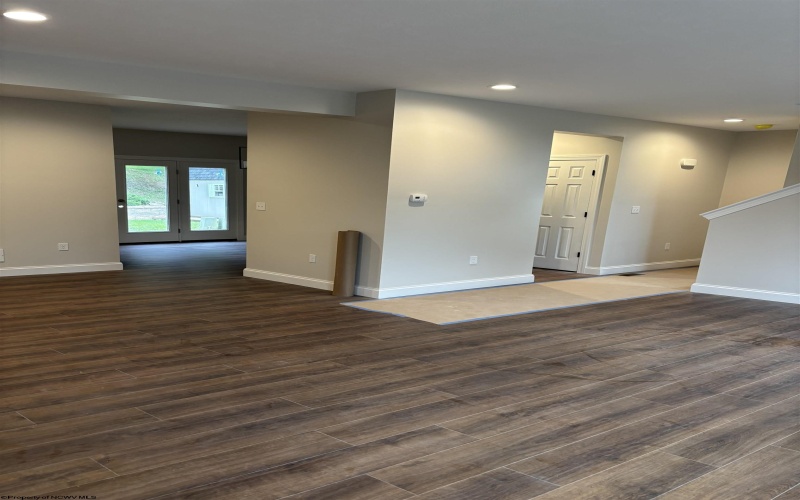 986 Ashton Place, Morgantown, West Virginia 26508, 3 Bedrooms Bedrooms, 8 Rooms Rooms,2 BathroomsBathrooms,Single Family Attached,For Sale,Ashton,10160983